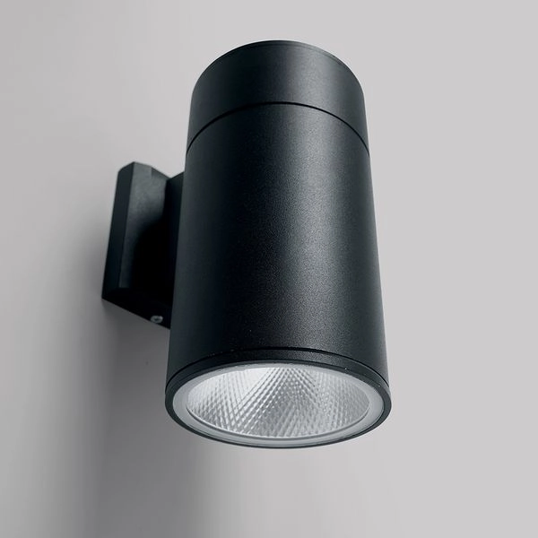 Светильник светодиодный уличный 10W 230V 800Лм 3000K IP54 (160х150х90) DH0705 черный 11659 Светильник светодиодный уличный 10W 230V 800Лм 3000K IP54 (160х150х90) DH0705 черный 11659 в каталоге ЮгКабель