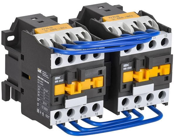 Контактор КМИ-22530 реверс 25А 230В/АС3 2НО IEK KKM23-025-230-20-1 в каталоге ЮгКабель
