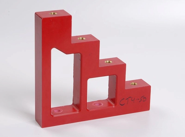 Изолятор ступенчатый ИС4-50 (М10) силовой с болтом YIS11-4-50-B в каталоге ЮгКабель