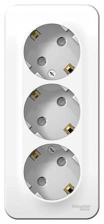 Розетка ОП 3-м c з/к шторки (белый) Blanca BLNRA011311 в наличии по выгодной цене. Краснодар. ЮГКАБЕЛЬ.