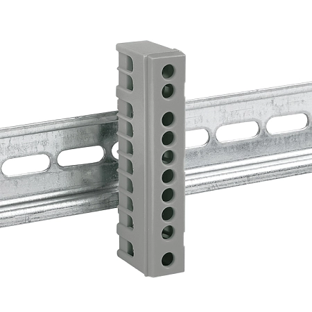 Шина "фаза" L (6х9мм) 10 отверстий латунь серый изолированный корпус на DIN-рейку EKF PROxima sn0-63-10-is - купить по низкой цене в Краснодаре | ЮгКабель