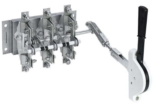 Выключатель-разъединитель РЕ19-37 31140 (400А) передняя смещенная рукоять PE-31140-0400 Выключатель-разъединитель РЕ19-37 31140 (400А) передняя смещенная рукоять PE-31140-0400 в каталоге ЮгКабель