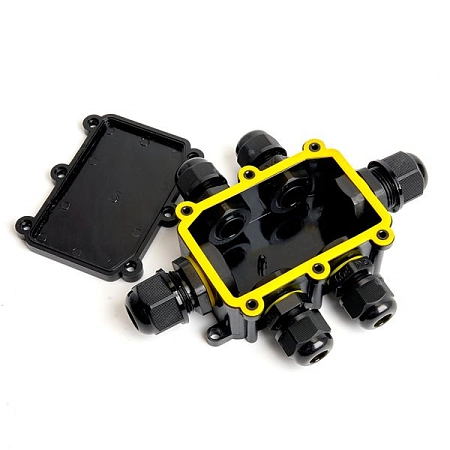 Коробка разветвительная водонепрониц. вых. IP68 с 4-конт. коннектором 450V 140х100х36 черный LD526 49124 - купить по низкой цене в Краснодаре | ЮгКабель