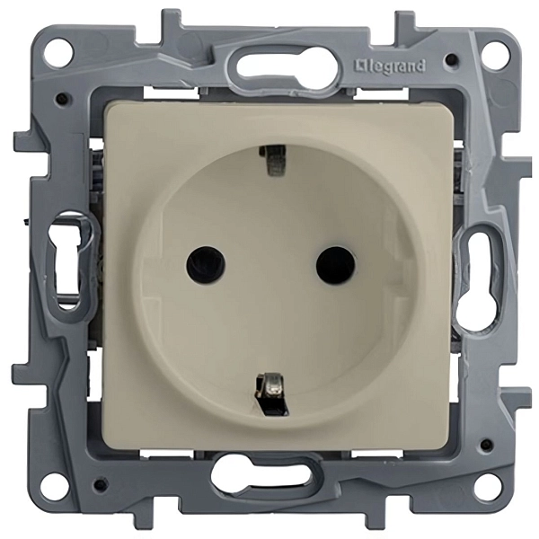 Розетка СП 1-м с з/к механизм сл. кость Etika  672321 в каталоге ЮгКабель